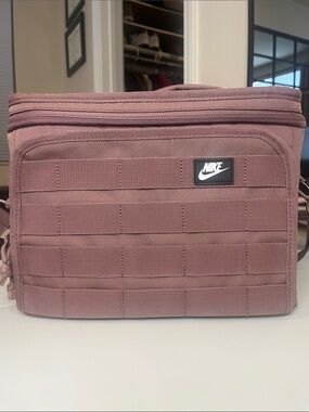 Nike Futura Plus Mauve Insulated Lunch Bag